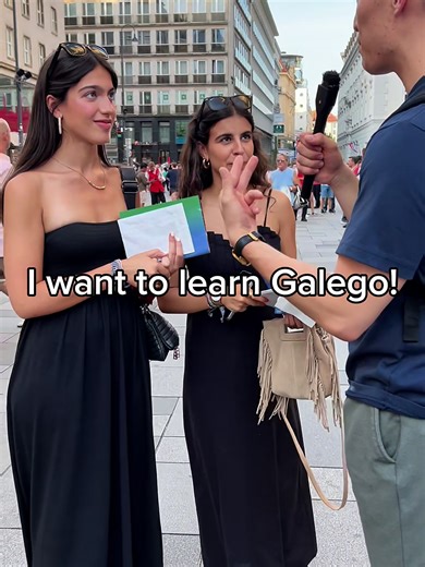 Exploring Language Differences in Multilingual Conversations