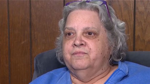 Kroger shopper 'virtually pickpocketed' through phone in store - she lost $100s