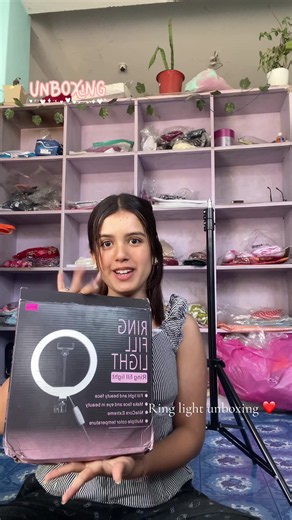 Ring Light Unboxing: Content Creation Essentials