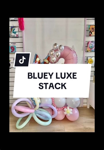 I LOVE a Bluey Stack 🦋🫶🏻🩵🌸 The details are perfect ✨ #blueynumberstack#themednumberstacks#birthdaygirl#sempertex#ballooninspo#blueyballoons#luxecolumn#bowznballoons