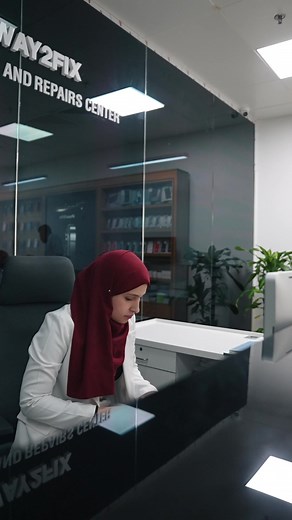 Are you looking for reliable Apple device repairs in Qatar? Look no further! Our Apple Service Center in Qatar offers top-notch repairs and support for all your Apple products. From iPhone screen replacements to MacBook repairs, we've got you covered. Trust our certified technicians to get your devices back in tip-top shape. Visit us today! #بل #tiktokqatar #ramadan #خدمة_آيفون #viral qatari