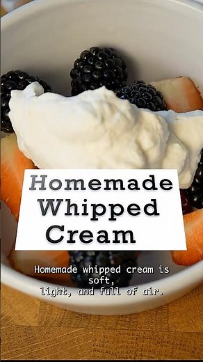 This whipped cream is easy, airy, and made on ice ... 🤍😋