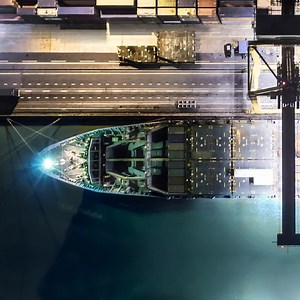 Over two years of a pandemic have caused major disruption to the global #SupplyChain. Everstream Analytics' new Supply Chain Risk Report looks at what is on the horizon. Get the key insights and the full report from #DHLDelivered. https://go.dhl/M0TFFB | DHL