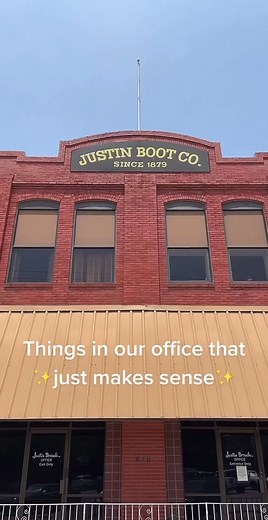 It just makes sense… #JustinBoots #Texas #CowboyBoots #thingsthatjustmakesense