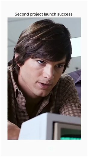 Joy on Instagram: "Jobs (2013) 💻🎬 Genre: Biography | Drama Runtime: 2h | Rating: ⭐ 6.3/10 Cast: Ashton Kutcher • Dermot Mulroney • Josh Gad • Lukas Haas Overview: Jobs chronicles the life of Steve Jobs, the visionary co-founder of Apple Inc. 🍏 From his college days to creating one of the most influential tech companies in the world, the film explores his drive, innovation, and the challenges he faced in both business and personal life. Why It’s Loved: 💡 Inspiratio