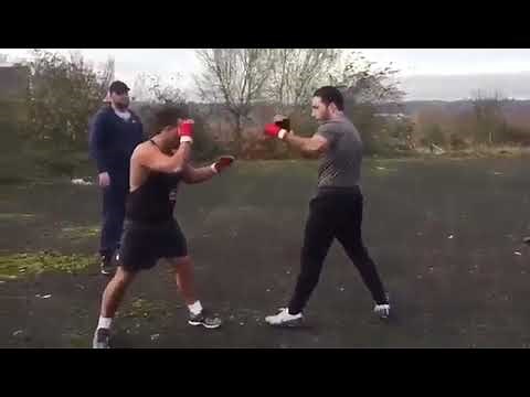 Great knock out in a Gypsy boxing bout