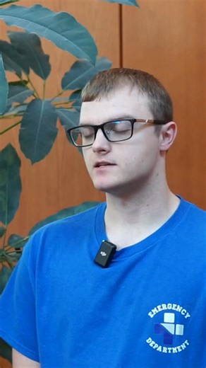 💙 The coolest part about our Internal Resource Pool (IRP)? You can make it work for YOU! When Austin Torrence, RN decided to go back to school to earn his bachelor’s and master’s degrees, he knew he’d need extra flexibility time to study, while still working to help pay for school. That’s when Austin joined our IRP program, an internal opportunity at Great River Health that lets team members work across our hospital campuses. For Austin, that means just 24 hours every 6 weeks, and he can pick u