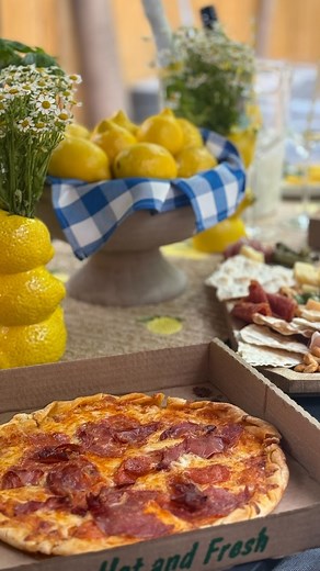 Name a better combo… we’ll wait. 🍕 Order your favorite pizza from Nosh and taste the magic for yourself! #pizzaslovers #pizzabar #pizzagoals #pizzatoppings #girlsnightin #girlsnightideas #datenightin #datenights #fortcollinscolorado #fortcollinsco #coloradofood #italiandream #italianfoodbloggers #italianfoods #italianfoodie | Nosh Delivery