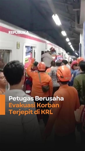Kecelakaan kereta terjadi di Stasiun Bekasi Timur, Jawa Barat, Senin 27 April 2026 PT Kereta Api Indonesia (Persero) Daerah Operasi 1 Jakarta menyebutkan bahwa kecelakaan tersebut sebagai gangguan perjalanan kereta api di wilayah Bekasi Timur, tepatnya di emplasemen Stasiun Bekasi Timur KM 28 920 pada Senin malam pukul 20.52 WIB. Menurut saksi mata, banyak penumpang yang masih terjepit di dalam gerbong. Petugas dari berbagai unsur seperti Basarnas, pemadam kebakaran dan kepolisian pun tengah ber