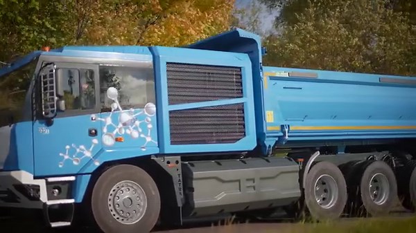 322K views · 5K reactions |  Vodíkové vozidlo TATRA FORCE e-DRIVE na...