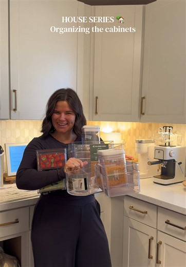 Organizing Your Cabinets for a Clean New Year