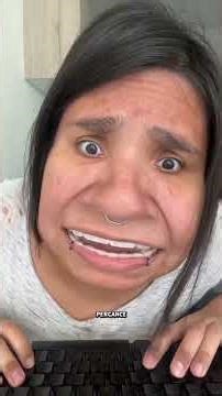 Cuando tú streamer favorita quiere MEDIAR la situación 🫩 #streamer #gamergirl #humor #comedia