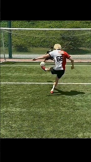 football amazing skills tutorial #football #skills 🥶