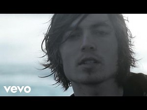 Augustana - Boston：歌詞 翻譯。逃離加州的陽光去追尋一場落雪。