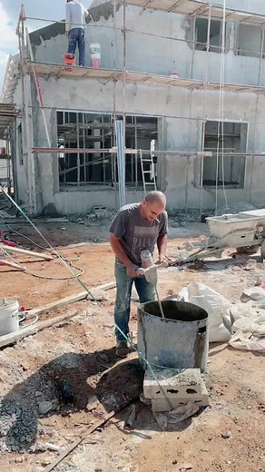 Concrete Mixing and Application Techniques on Site