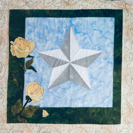 Texas Quilt Block of the Month Patterns, Texas Proud, Floral Quilt Kits to Sew, Quilt Ideas, Texan Themed Quilts, Yellow Rose, Texas Seal - Etsy Israel