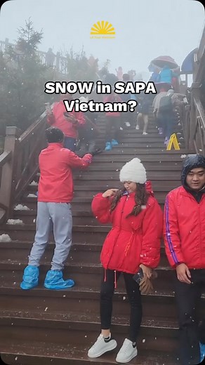 Lê Tour Vietnam on Instagram: "THE TRUTH ABOUT FANSIPAN SNOW 👇🏻 Yes, Fansipan saw rare, magical snowfall back in February 2021, but don’t be fooled by overly dreamy snowy photos some agencies use to reel you in. 🧐 🎥 The snow in some videos? It’s fake snow at a tourist spot! Don’t rush in expecting a European winter wonderland. 🛑 👉🏻 Here’s what’s real: Northern Vietnam is in its winter season now, with temps dipping below 15°C (59°F) and even down to 5°C (41°F) in some areas. 🌬️❄️ Cozy ja