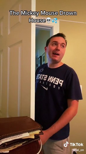 Hilarious Donald Duck Water Fail on TikTok