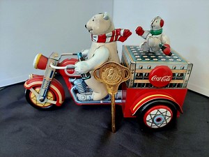 Franklin Mint Classic Tin Collectible. Coca-cola Motorstrike Windup Polar Bear. With Key. - Etsy