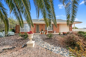 Sold House 9 Gilmore Crescent, Wallaroo SA 5556 - Jan 25, 2023