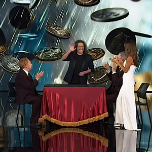 1.3M views · 15K reactions | If you like coins, you’re definitely going to enjoy this routine!! Hernán Maccagno’s style is so controlled, and Smooth! ✨ #magician #talented #magicshow #magic #illusion #performer | Las Vegas Magic Club | Facebook