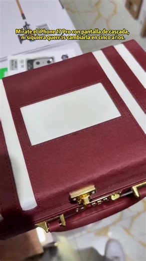 You can find a real privacy screen protector in FUNCAT. By using a Cabin. Achieve dust &bubble free easily!#screenprotector #iphone #iphone17