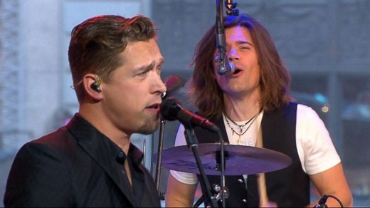 Hanson performs live on 'GMA' in celebration of their 25th anniversary