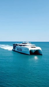 Nuestro 🛳 'Eleanor Roosevelt' navega a diario en la ruta #Dénia #Ibiza #Palma, y así de bien le sienta. ⚓️ 🔉 Audio 'ON' para disfrutar del maravilloso sonido del mar y la impresionante bocina del primer 'fast ferry' del mundo con motores duales. 🌊💙 | Baleària