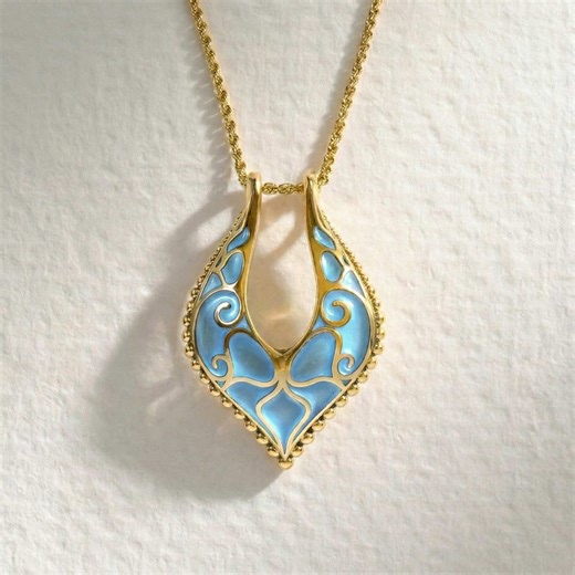 18 Karat Gold Pendant with Traditional Glass Enamel