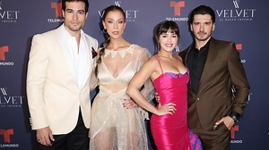 El elenco de Velvet brilla en la alfombra roja en Miami antes de su estreno