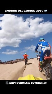 GoPro Enduro del Verano 2019 (départ volé) avec la victoire de @joaquinpoli179 🏆. GoPro fixée sur le garde-boue avant de @romdum93 🎥 sur la Suzuki de @radikalracing 🔥 #pds #pilotedesable #endurodelverano #edv #enduropale #motocross | Pilote de Sable