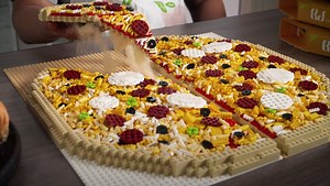 Stop-Motion LEGO Pizza Offers Smart Way to 'Bake' the Bricks