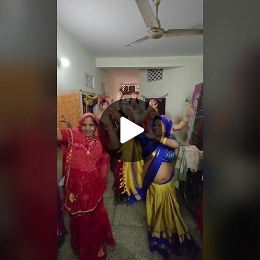 Join Indian Aunties in a Fun Dance Session 🇮🇳