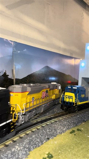 Train race! NS freight catching up