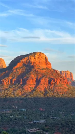 Rascal Modern American Diner & Bar on Instagram: "Top 3 Breakfast Spots in Sedona, Arizona ✨ Start your day with Sedona’s best breakfast crafted by Chef Mercer Mohr. 🥞 From flavorful Huevos Rancheros at Rascal🍳 Red Rock views at Creekside, 🌄 and sunrise dining with 360° views at Mesa Grill, these are the places locals and visitors love. 📍 Rascal Modern American Diner & Bar 📍 Creekside American Bistro 📍 Mesa Grill Sedona"