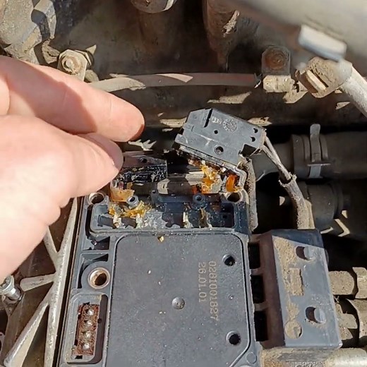 vp44 solenoid plug removal