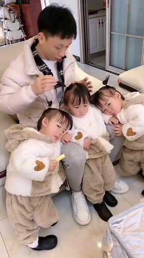 Triplets so cute#triplets #baby #cutebaby #fyp #childhood #family #foryou #virals | Triple Daugthers