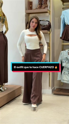 Pantalón palazzo y body ajustado: ¿Chocolate, marfil o negro?