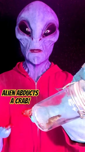 Alien Abducts a Crab and Teaches You 3 Surprising Facts About It! #alien #animalfacts #crab