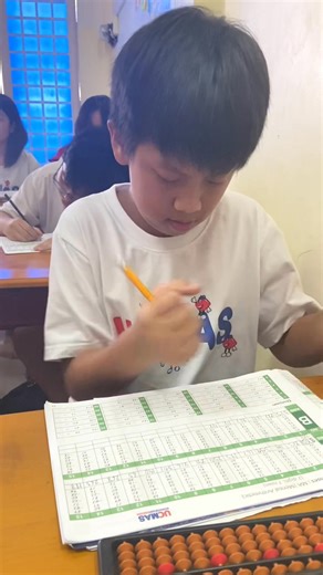 2.2M views · 37K reactions | ថ្នាក់សាកល្បងឥតគិតថ្លៃ ខាងមុខនេះហើយ燐...