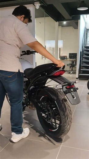 Lean Angle In Side Stand Triumph Speed 400 New Model 2026 With 349cc Engine