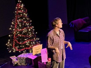 FRINGE REVIEW: Fags in Space an alternative rom-com