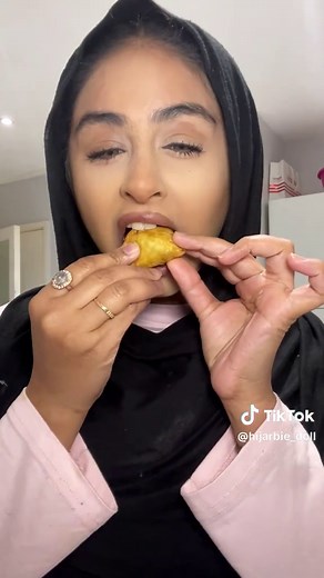 How to Make Perfectly Crispy Samosas at Home