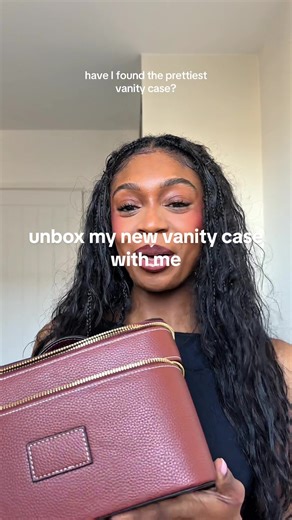 Vanity Case Unboxing: Etoile's Ginger Brown Makeup Bag