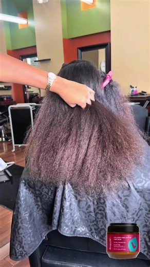 Pre-order the same hair mask as in the video on Amaz0n and TikTok stores #ecolchipro #ecolchi #ecolchihairmask #ecolchiprohairmask #ecolchiprocollagen #ecolchicollagen #haircut #hairstyles #haircare #hairtok #smoothhair #dryhair #silkyhair #damagedhair #fyp #ecolchiprocollagensheabutter