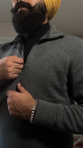 Manpreet Singh | Turban Stylist on Instagram: "Pagg di back ton shape🙏 Turban Tutorial for beginners . . . . . #explorepage #trendingaudio #trendingreels #paggwalamunda #sikhfashion #turbanstyle #turbantutorial #patialashahipagg #sikhmodels #sikh #nirvairpannu"