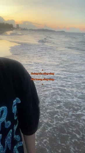 Video của đéo có em làm gì cũng buồn (@_mhyth) với bản nhạc 23:40 (Instrumental) - Hào