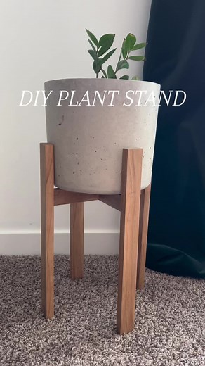 DIY Plant Stand - Easy Weekend Project