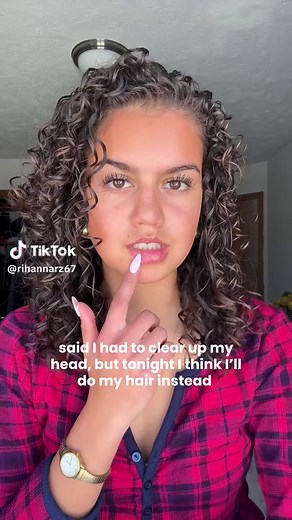 Effortless Baddie Hairstyles for Curly Hair