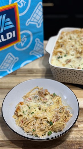 Darren Cooper | Home Chef on Instagram: "#ALDIPartner Creamy, cheesy, cozy this Chicken Tetrazzini is what comfort food dreams are made of. All made with the best ingredients from @aldiusa #HeyDadWhatsForDinner"